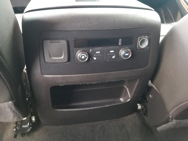 2018 Chevrolet Suburban Vehicle Photo in ELYRIA, OH 44035-6349