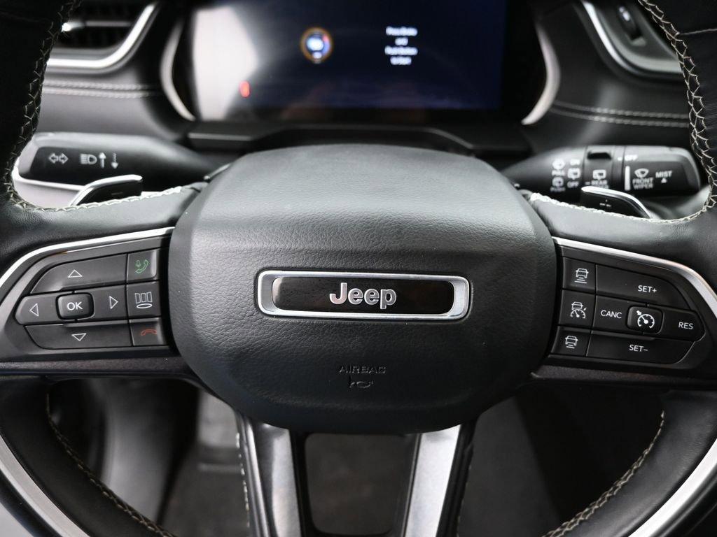 2021 Jeep Grand Cherokee L Vehicle Photo in Cedar Rapids, IA 52402