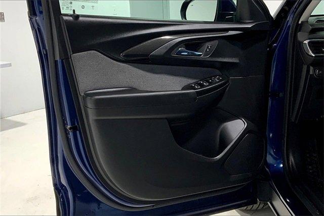 2022 Chevrolet Trailblazer Vehicle Photo in TOPEKA, KS 66609-0000