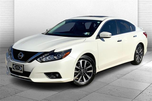 2017 Nissan Altima Vehicle Photo in KANSAS CITY, MO 64114-4545