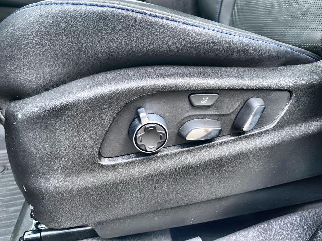 2024 Cadillac XT4 Vehicle Photo in WILLIAMSVILLE, NY 14221-2883