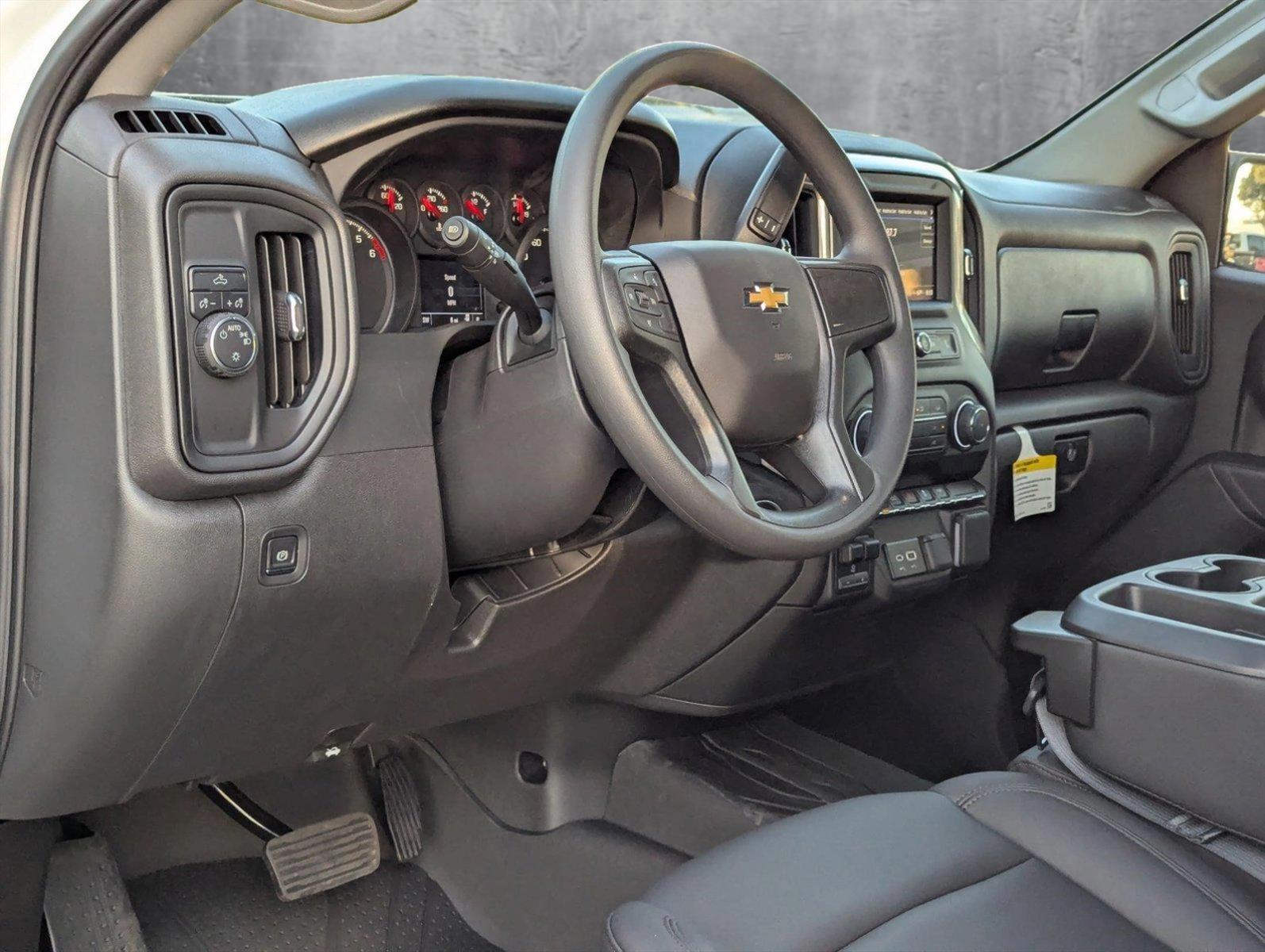 2025 Chevrolet Silverado 1500 Vehicle Photo in GREENACRES, FL 33463-3207