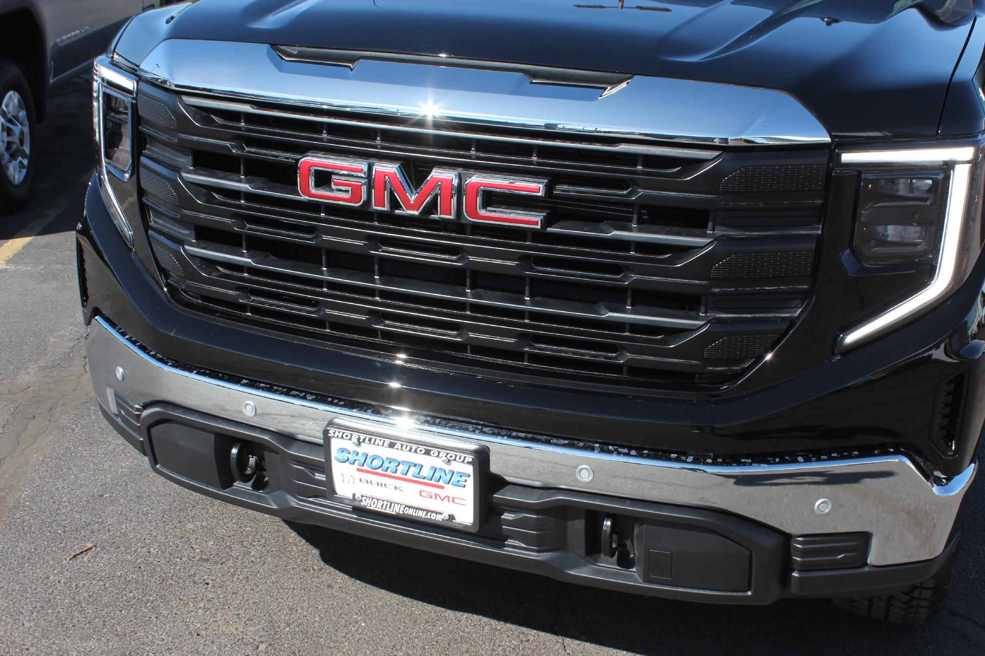 2025 GMC Sierra 1500 Vehicle Photo in AURORA, CO 80012-4011