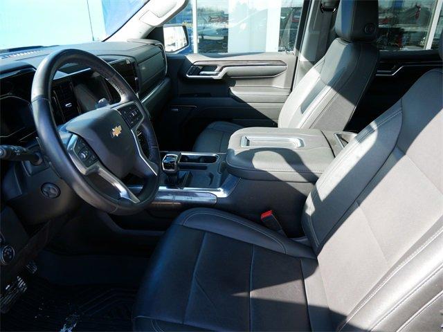 2022 Chevrolet Silverado 1500 Vehicle Photo in MAPLEWOOD, MN 55119-4794