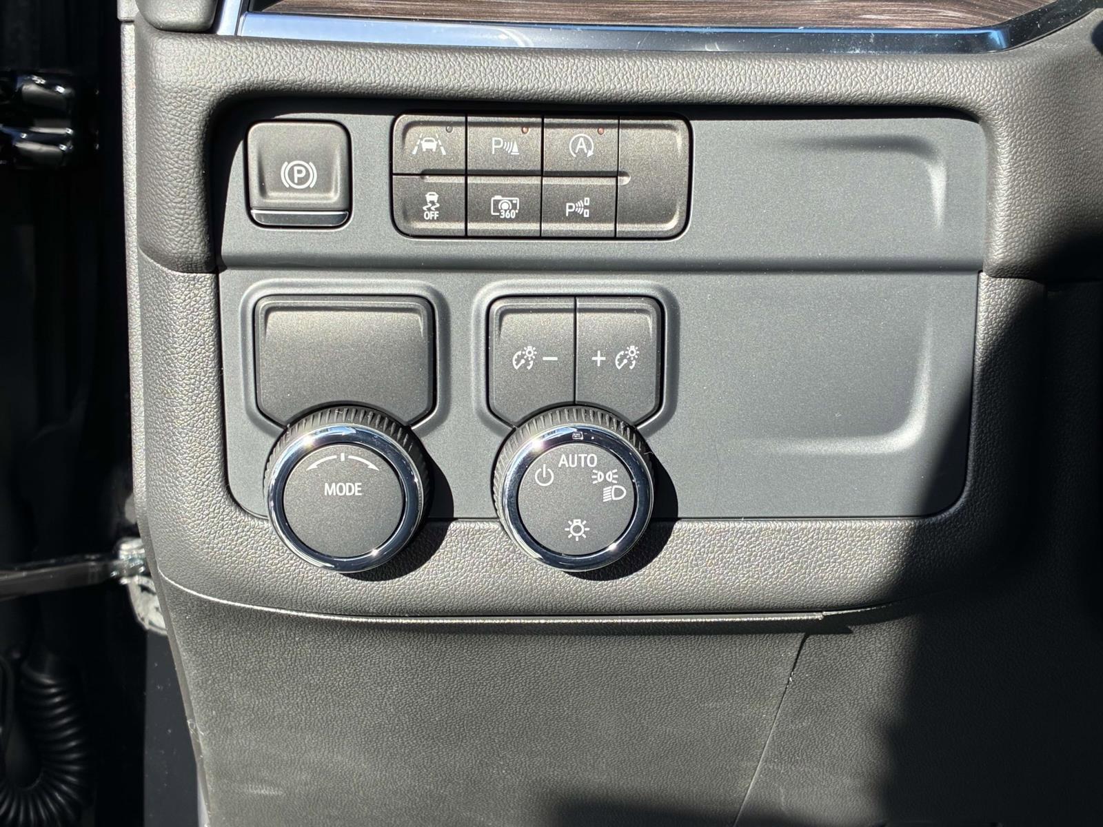 2025 Chevrolet Tahoe Vehicle Photo in LOS ANGELES, CA 90007-3794