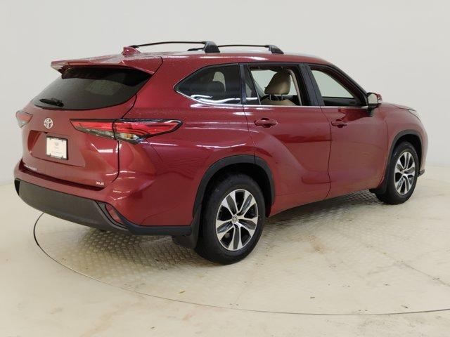2023 Toyota Highlander Vehicle Photo in PINEVILLE, NC 28134-8495