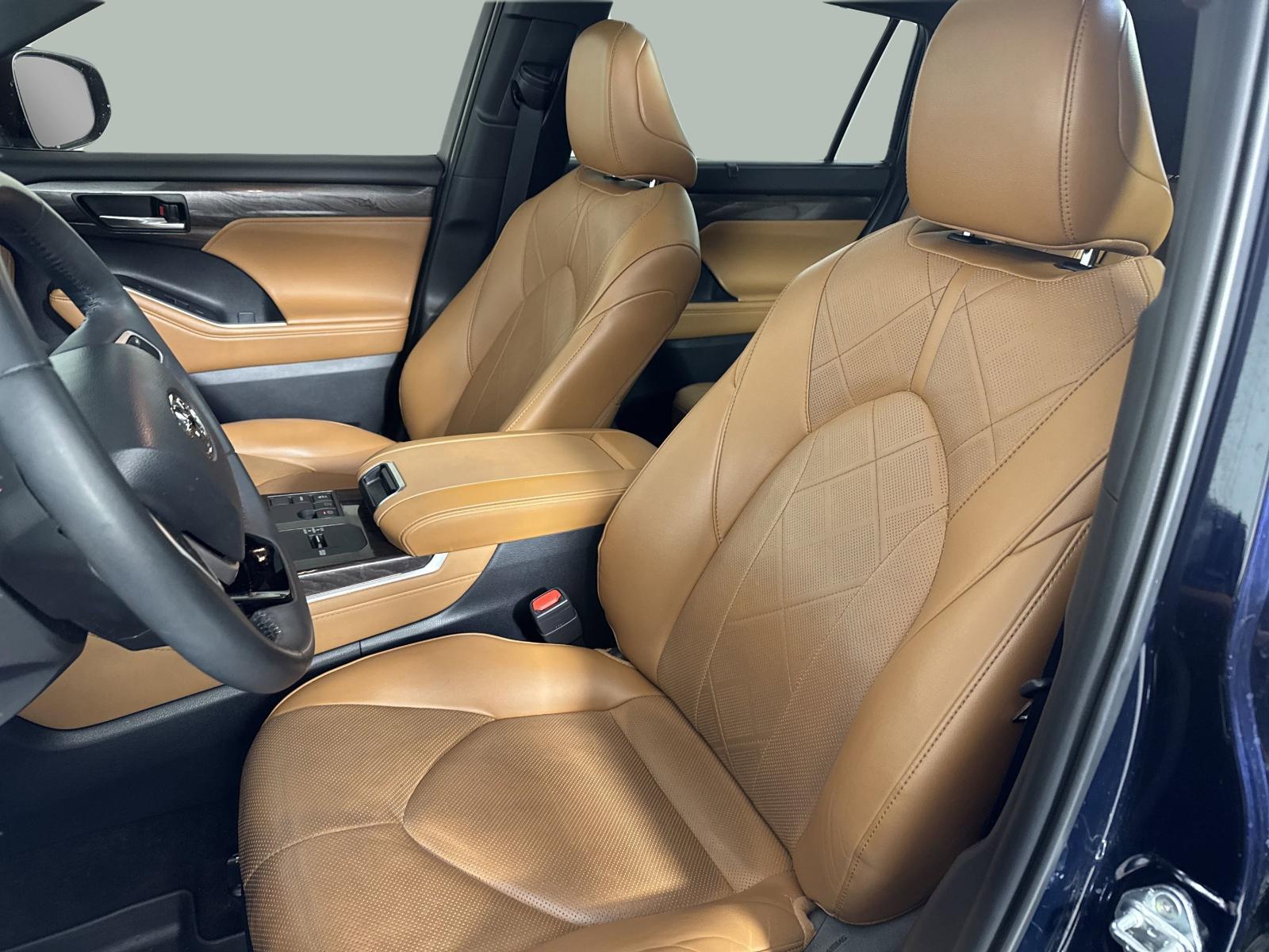 2023 Toyota Highlander Vehicle Photo in Georgetown, TX 78626
