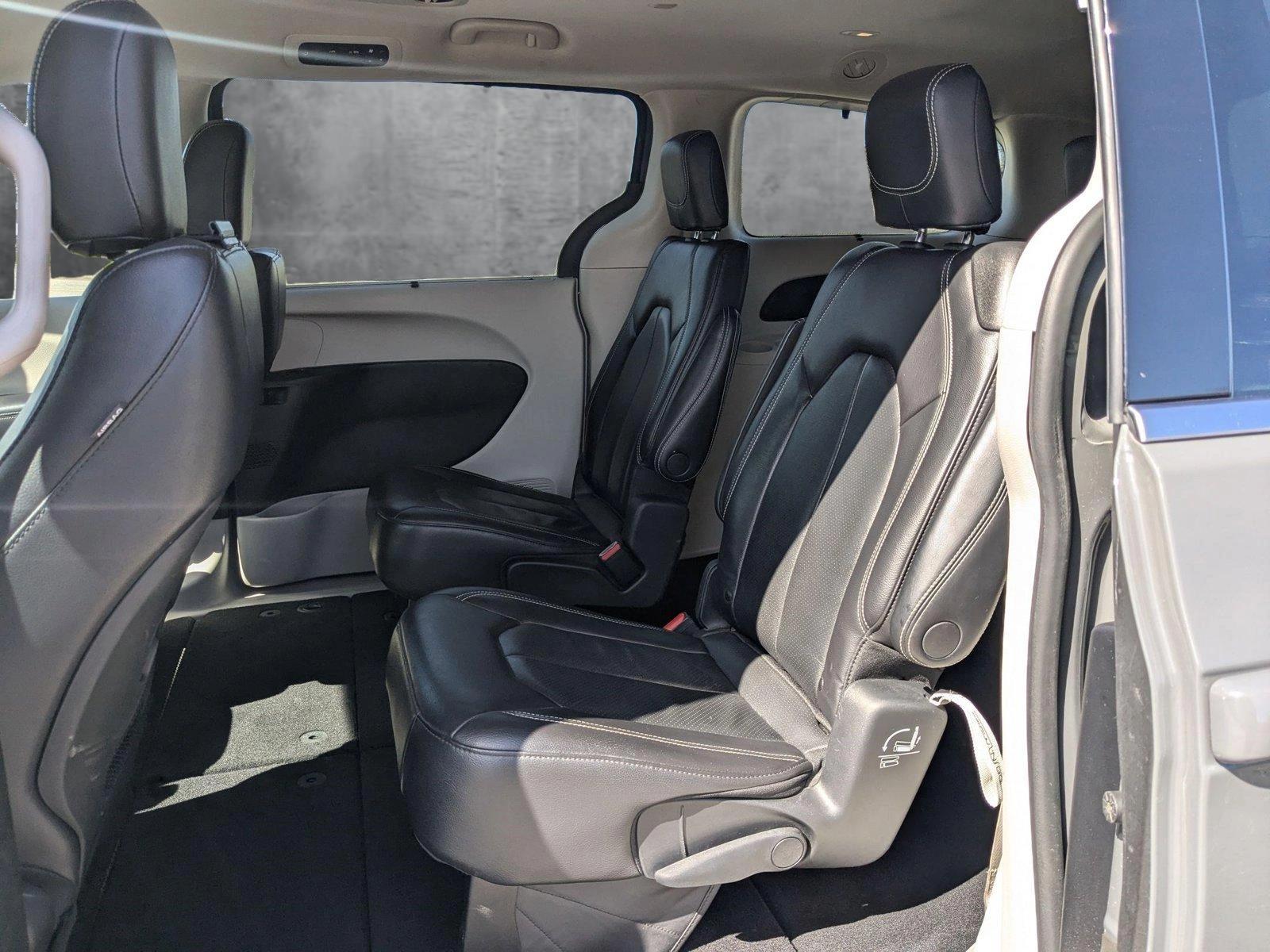2022 Chrysler Pacifica Vehicle Photo in Spokane Valley, WA 99212