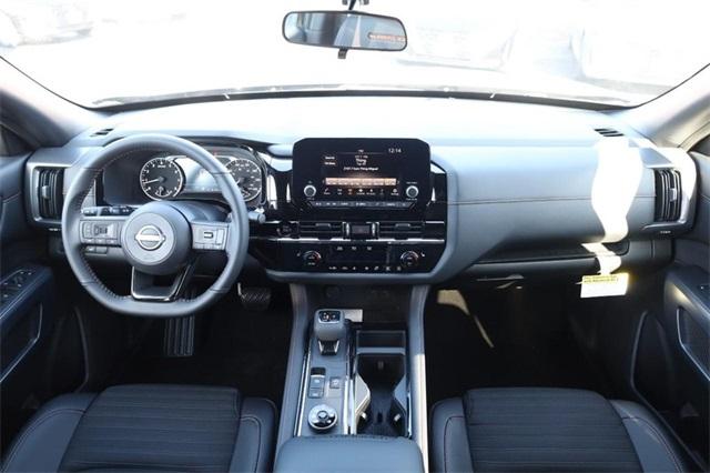 2025 Nissan Pathfinder Vehicle Photo in Hazelwood, MO 63042