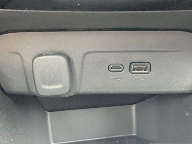 2025 Chevrolet Trax Vehicle Photo in BRUNSWICK, GA 31525-1881
