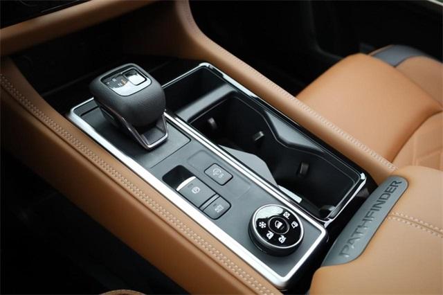 2025 Nissan Pathfinder Vehicle Photo in Hazelwood, MO 63042