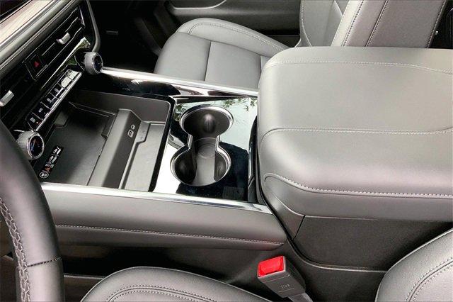 2025 Chevrolet Tahoe Vehicle Photo in KANSAS CITY, MO 64114-4502