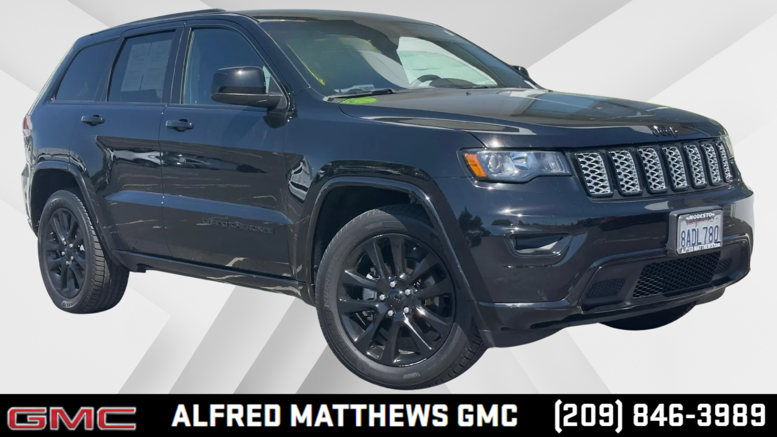 Diamond Black Crystal Pearlcoat 2017 Jeep Grand Cherokee Altitude 4WD SUV / Crossover Four-Wheel Drive Automatic