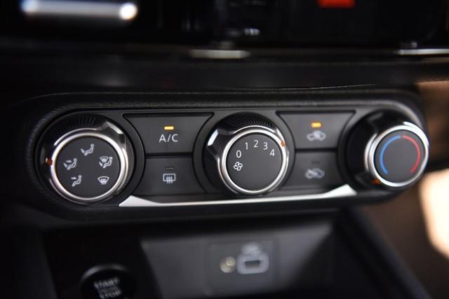 2025 Nissan Kicks Vehicle Photo in Ballwin, MO 63011