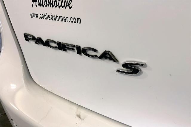 2022 Chrysler Pacifica Vehicle Photo in Kansas City, MO 64114