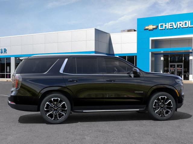2025 Chevrolet Tahoe Vehicle Photo in MOON TOWNSHIP, PA 15108-2571