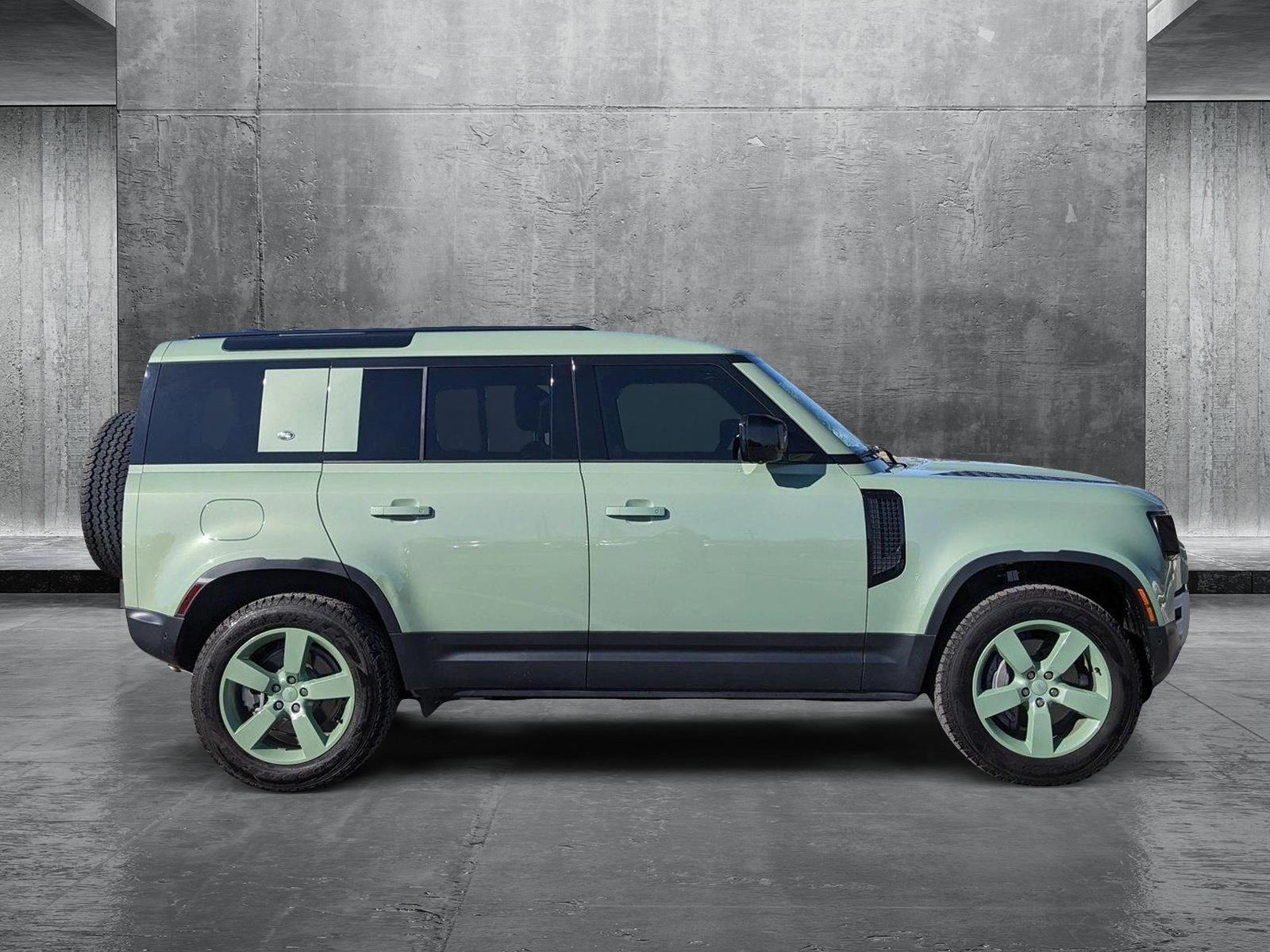 2023 Land Rover Defender Vehicle Photo in Austin, TX 78728
