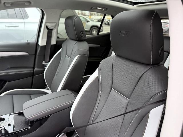 2025 Buick Envision Vehicle Photo in CHICOPEE, MA 01020-5001
