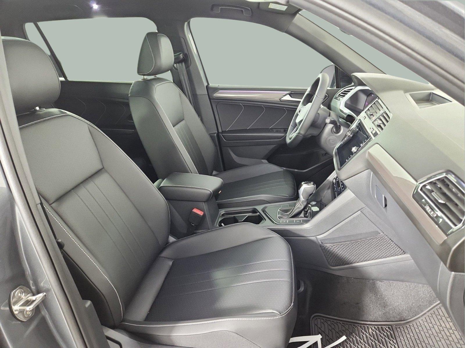 2024 Volkswagen Tiguan Vehicle Photo in Georgetown, TX 78626
