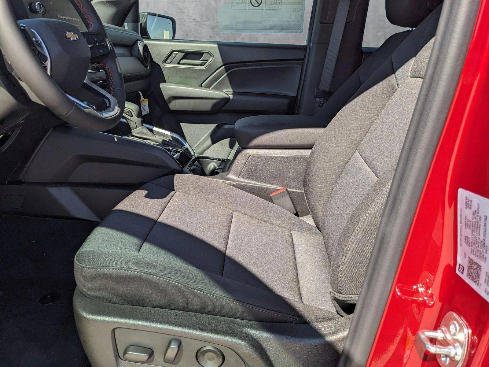 2025 Chevrolet Colorado Vehicle Photo in MIAMI, FL 33172-3015