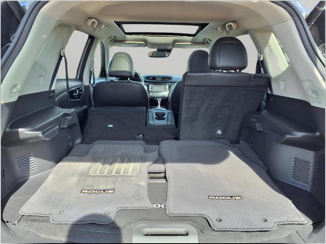 2017 Nissan Rogue Vehicle Photo in Oshkosh, WI 54904