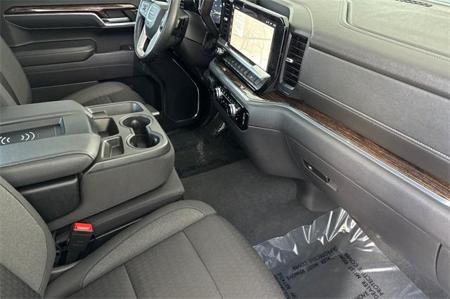 2023 GMC Sierra 1500 Vehicle Photo in ELK GROVE, CA 95757-8703