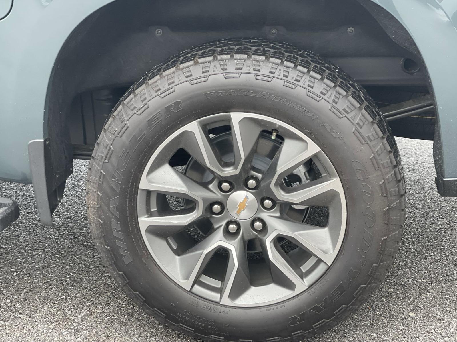 2025 Chevrolet Silverado 1500 Vehicle Photo in BENTONVILLE, AR 72712-4322
