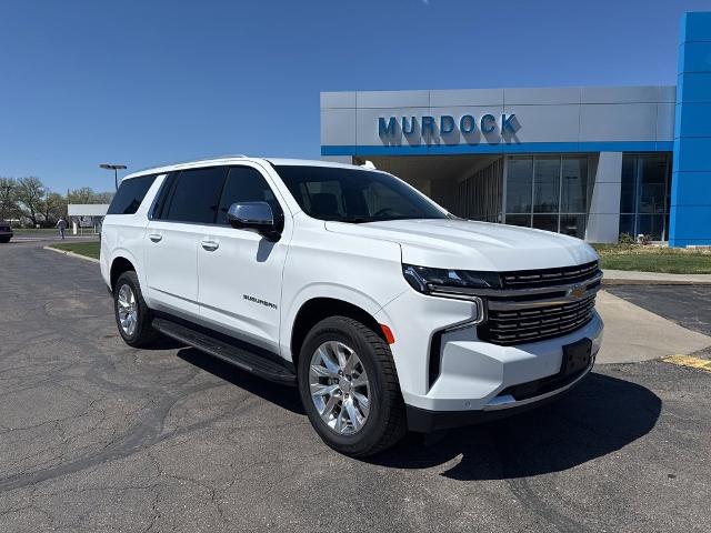 2023 Chevrolet Suburban Vehicle Photo in MANHATTAN, KS 66502-5036