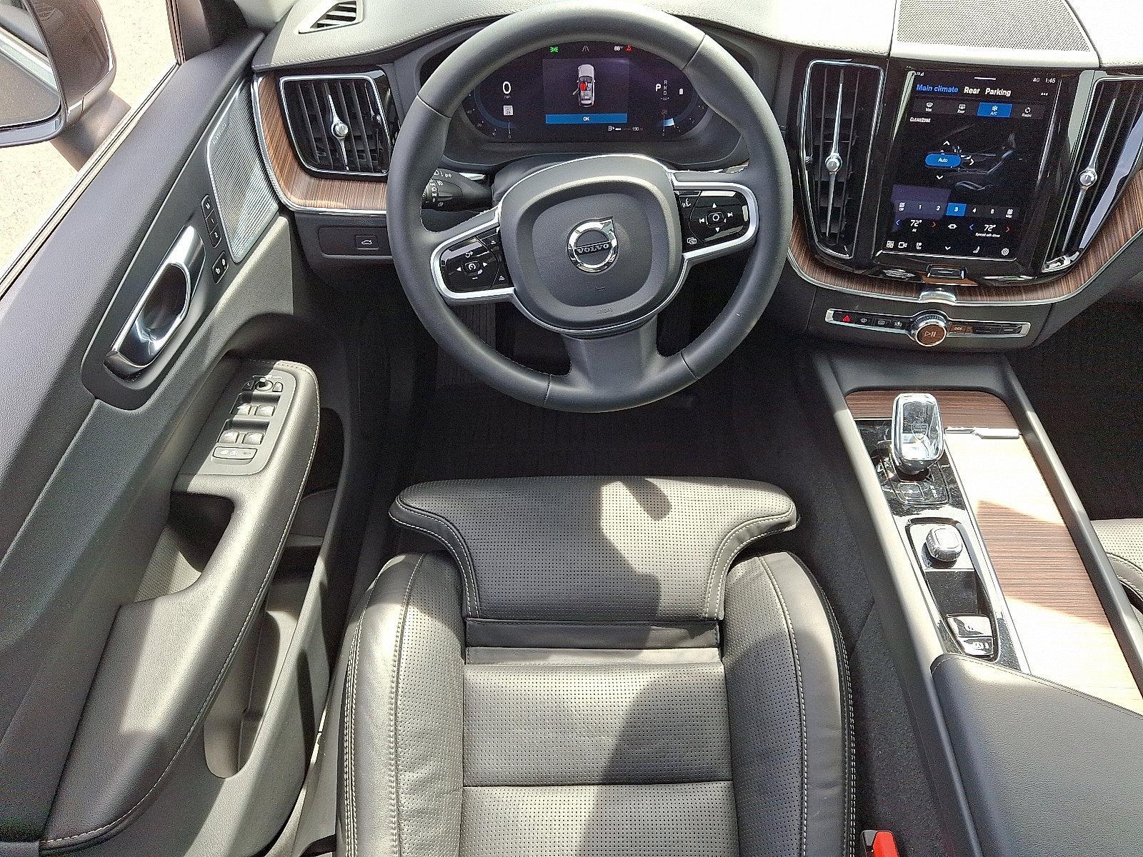 2023 Volvo XC60 Vehicle Photo in Trevose, PA 19053