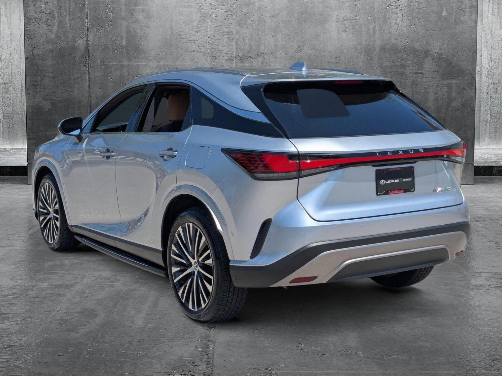 2024 Lexus RX 350 Vehicle Photo in Tampa, FL 33614