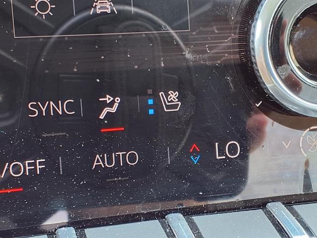 2024 GMC Acadia Vehicle Photo in ROXBORO, NC 27573-6143