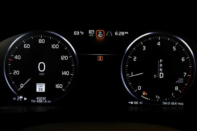 2020 Volvo XC90 Vehicle Photo in DALLAS, TX 75235