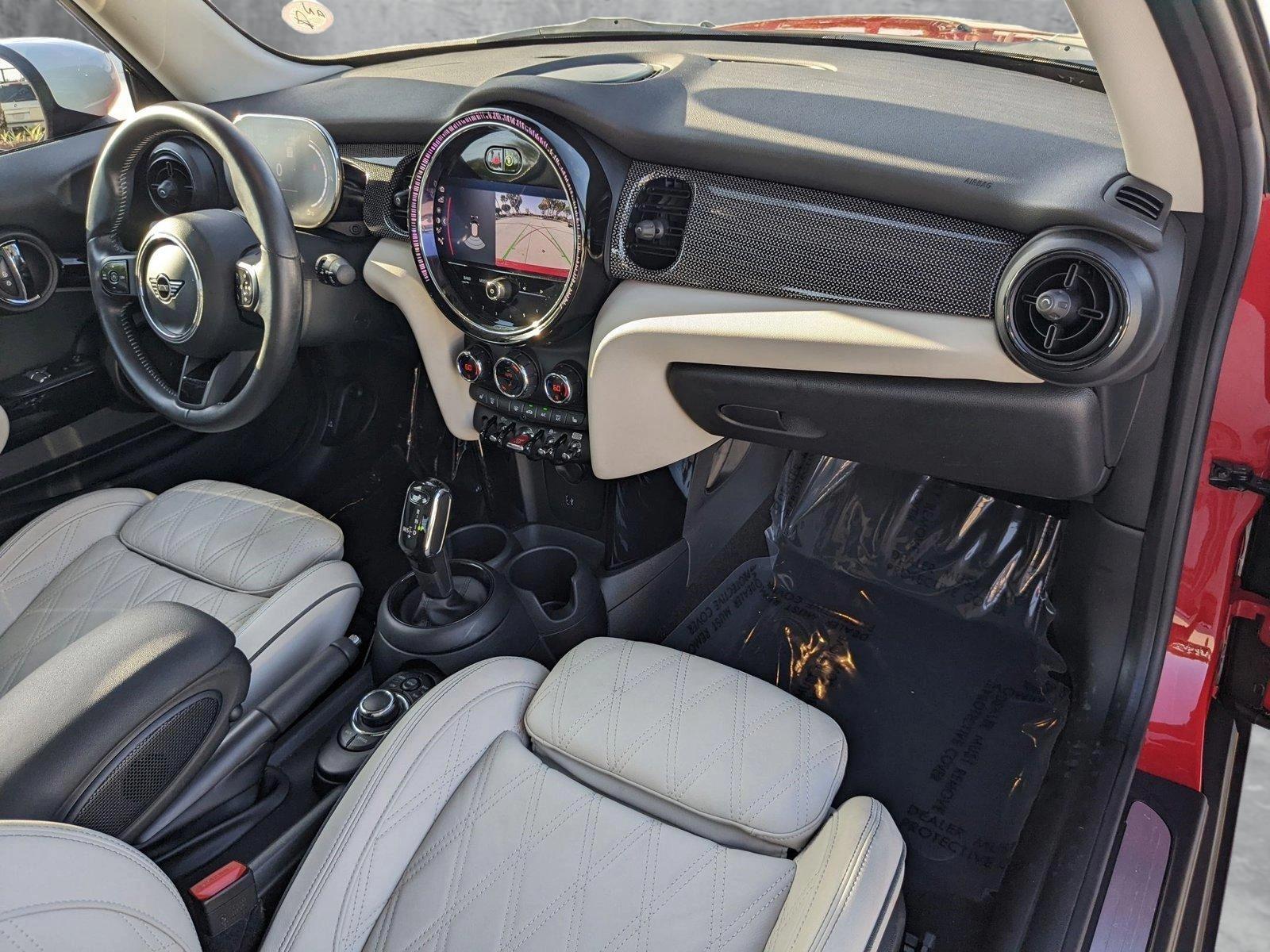 2022 MINI Cooper S Hardtop 2 Door Vehicle Photo in Davie, FL 33331