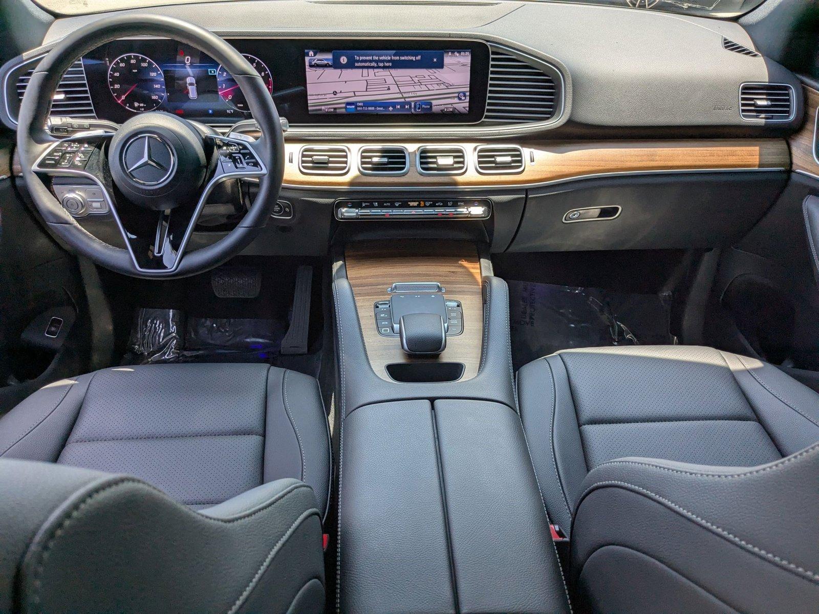2025 Mercedes-Benz GLE Vehicle Photo in Miami, FL 33169