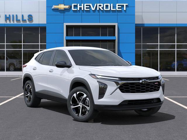 2025 Chevrolet Trax Vehicle Photo in Roslyn, NY 11576