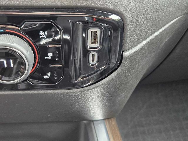 2024 Chevrolet Silverado 1500 Vehicle Photo in DENTON, TX 76210-9321