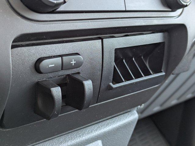 2015 Ford Super Duty F-350 DRW Vehicle Photo in BRUNSWICK, GA 31525-1881