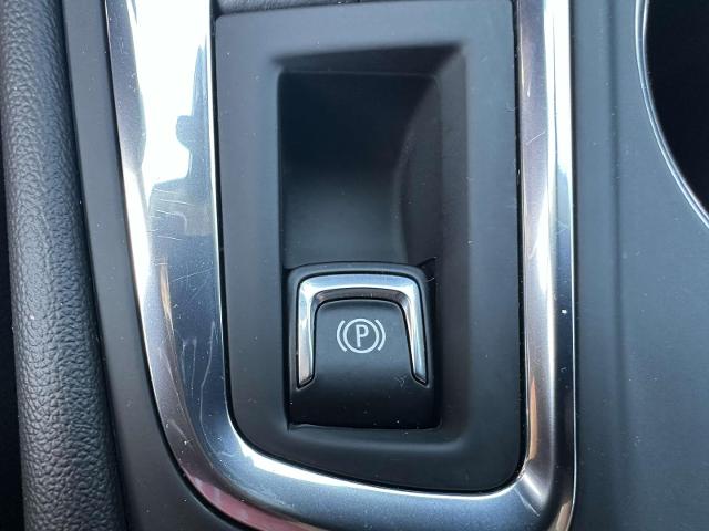 2022 Chevrolet Equinox Vehicle Photo in Roslyn, NY 11576