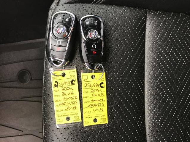 2021 Buick Encore GX Vehicle Photo in GREEN BAY, WI 54303-3330