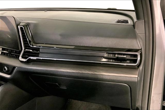 2023 Kia Sportage Vehicle Photo in Lees Summit, MO 64086