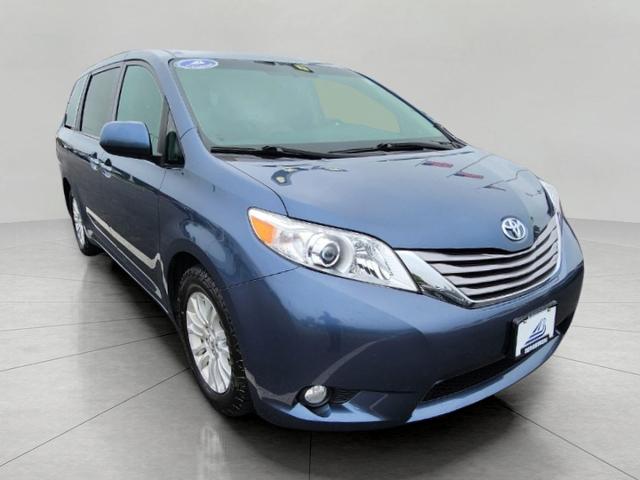 2017 Toyota Sienna Vehicle Photo in MADISON, WI 53713-3220
