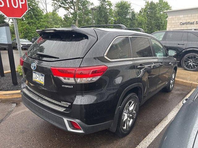 2019 Toyota Highlander Vehicle Photo in TREVOSE, PA 19053-4984