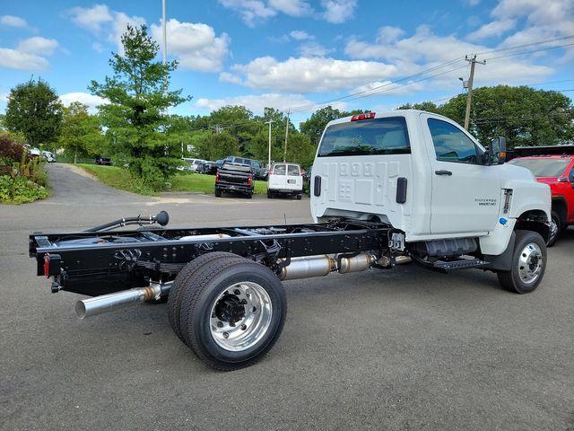 2024 Chevrolet Silverado 5500 HD Vehicle Photo in DANBURY, CT 06810-5034