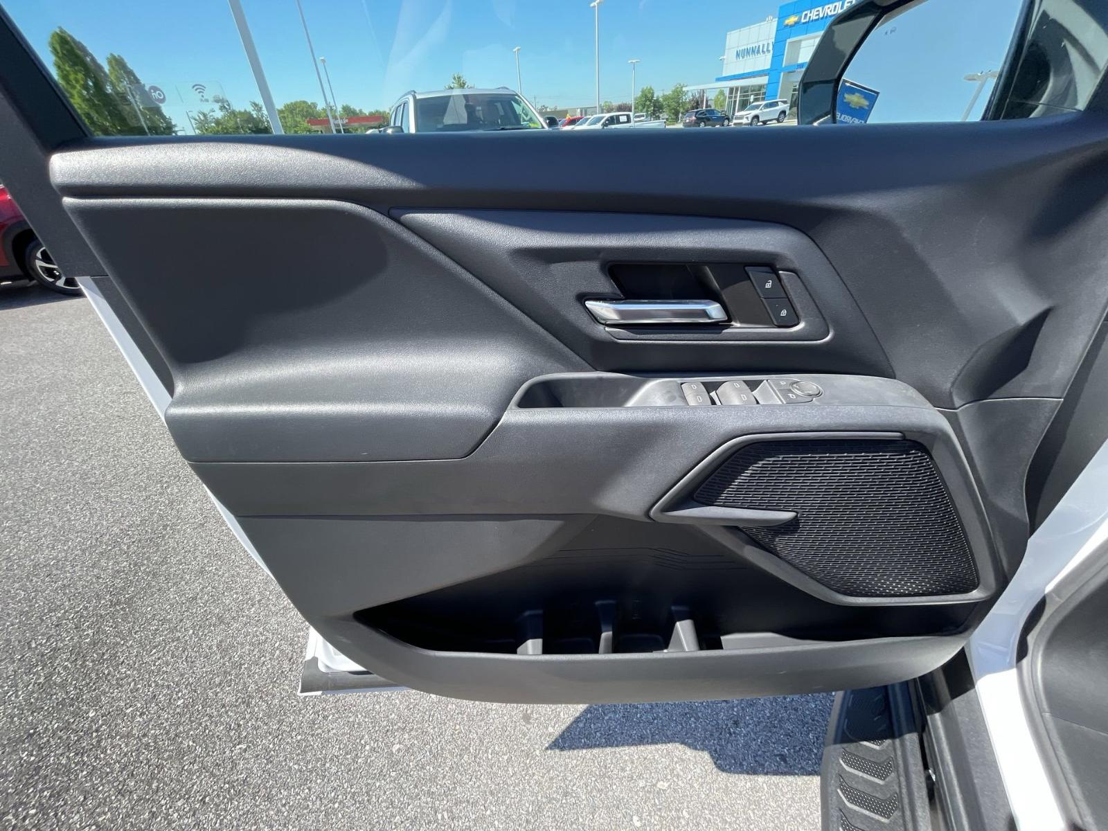 2024 Chevrolet Silverado EV Vehicle Photo in BENTONVILLE, AR 72712-4322