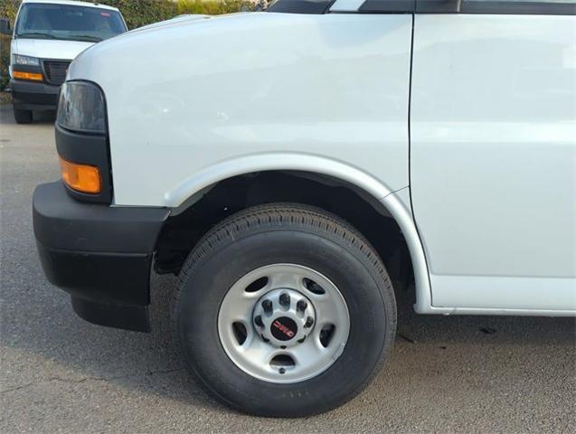 2025 GMC Savana Cargo 2500 Vehicle Photo in PASADENA, CA 91107-3803
