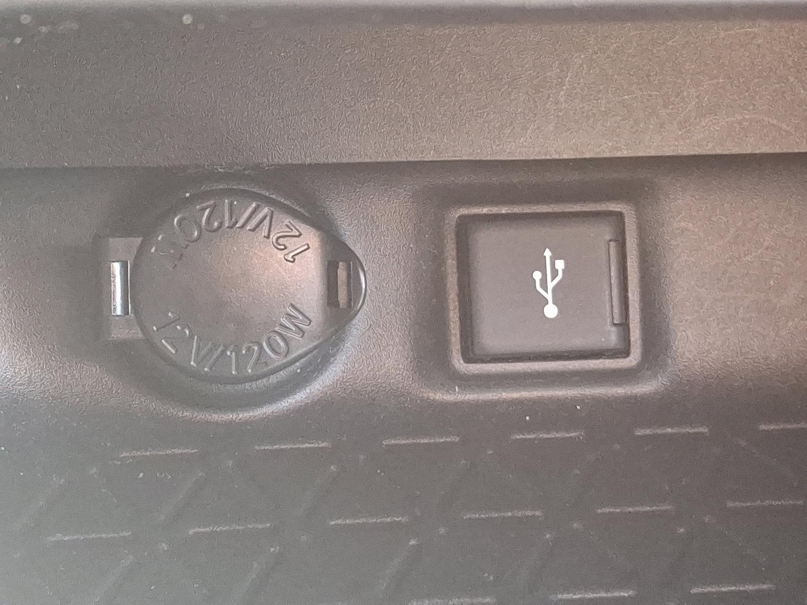 2022 Toyota RAV4 Vehicle Photo in Trevose, PA 19053