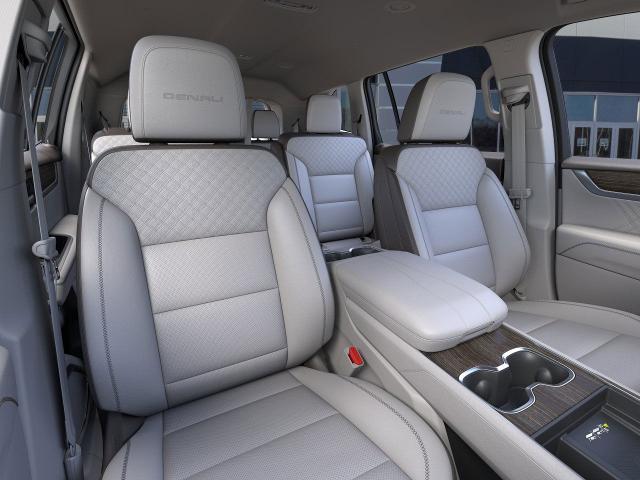 2025 GMC Acadia Vehicle Photo in DANBURY, CT 06810-5034