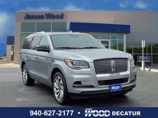 Select 2022 Lincoln Navigator