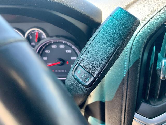 2020 Chevrolet Silverado 1500 Vehicle Photo in MOON TOWNSHIP, PA 15108-2571