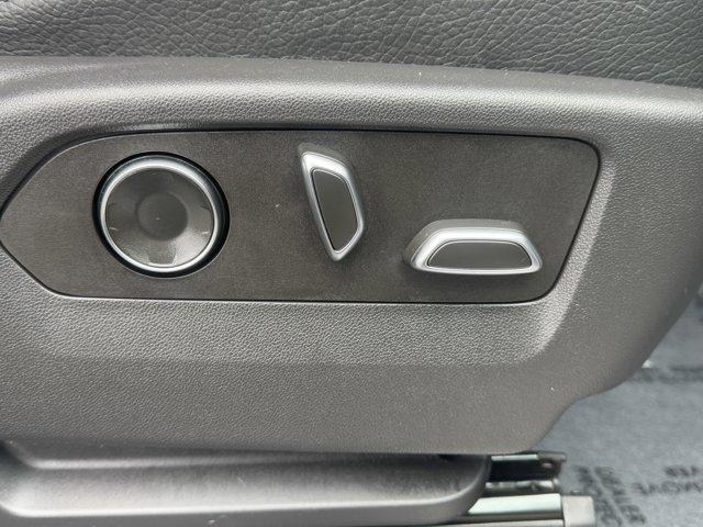 2024 GMC Sierra 2500 HD Vehicle Photo in LEOMINSTER, MA 01453-2952